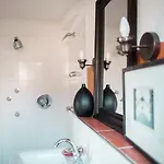 Bed & Breakfast Unter Den Linden