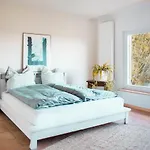 Unter Den Linden Bed & Breakfast Hungen