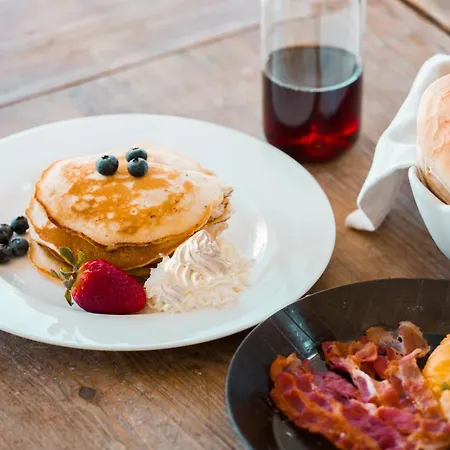 Bed & Breakfast Unter Den Linden