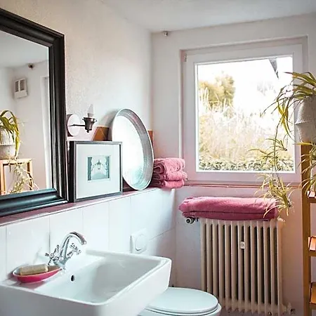 Bed & Breakfast Unter Den Linden 3*