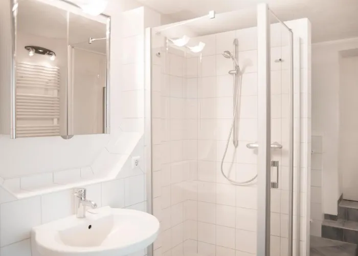 Unter Den Linden Bed & Breakfast 3*